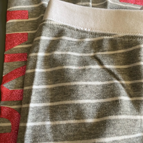 SOLD🎈DKNY NWTs pj lounge set - Picture 4 of 5